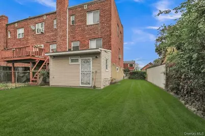 17911 Eveleth Road, Jamaica, NY 11434 - Photo 13