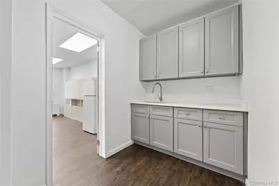 148-09 Northern Boulevard #1K, Flushing, NY 11354 - Photo 15