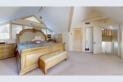 16 Wildwood Lane, Smithtown, NY 11787 - Photo 7