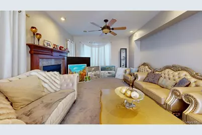 16 Wildwood Lane, Smithtown, NY 11787 - Photo 9