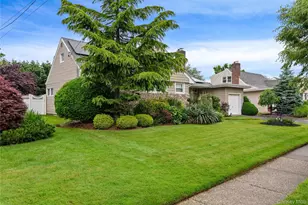 10 Cail Dr, East Rockaway, NY 11518 - Photo 3