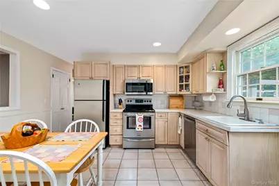 10 Cail Drive, East Rockaway, NY 11518 - Photo 15