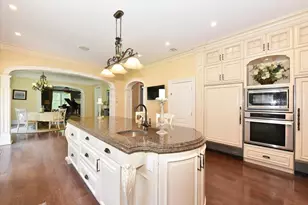 1616 Stewart Ln, Syosset, NY 11791 - Photo 15