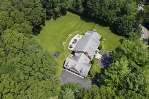 1616 Stewart Ln, Syosset, NY 11791 - Photo 5