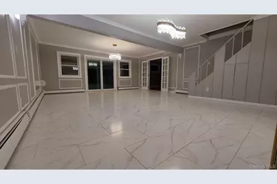 95 Lantern Road, Hicksville, NY 11801 - Photo 15