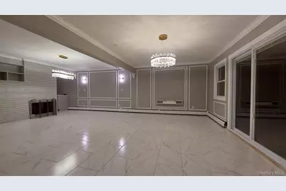 95 Lantern Road, Hicksville, NY 11801 - Photo 15