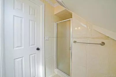 95 Lantern Road, Hicksville, NY 11801 - Photo 27