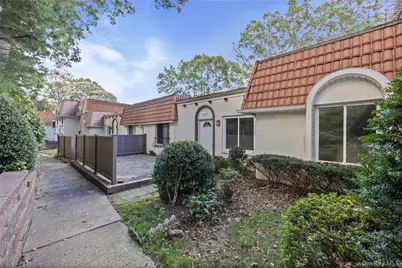 269 Brettonwoods Drive #269, Coram, NY 11727 - Photo 3