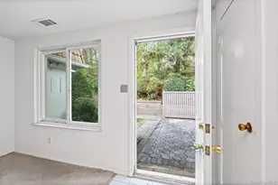 269 Brettonwoods Dr, Coram, NY 11727 - Photo 7