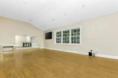 33 Sandy Brook Drive, Spring Valley, NY 10977 - Photo 7