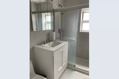 1 Wooleys Lane #2B, Great Neck, NY 11023 - Photo 19