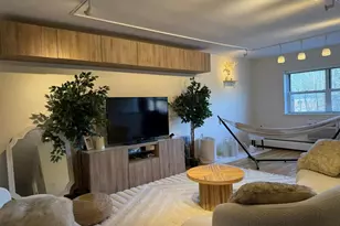 1 Wooleys Ln, Great Neck, NY 11023 - Photo 7