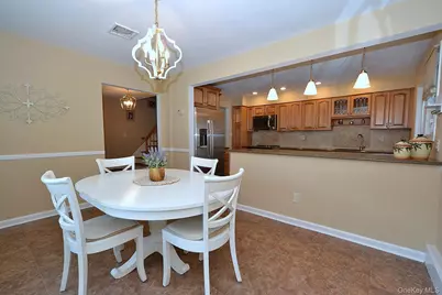 137 Iceland Drive, South Huntington, NY 11746 - Photo 3