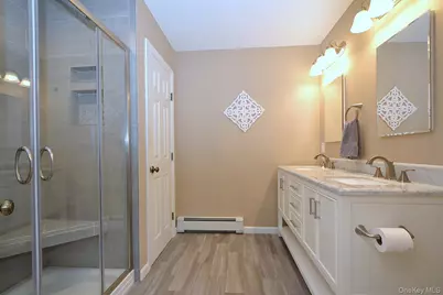 137 Iceland Drive, South Huntington, NY 11746 - Photo 9