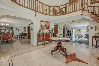 1537 Laurel Hollow Road, Syosset, NY 11791 - Photo 7