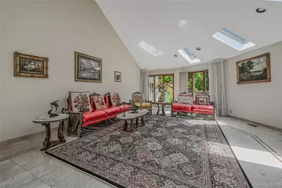 1537 Laurel Hollow Road, Syosset, NY 11791 - Photo 9