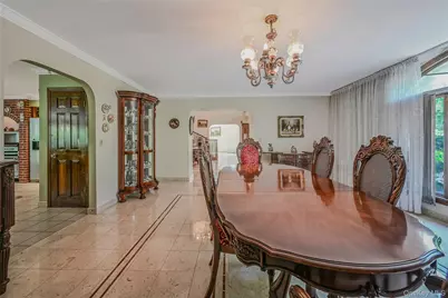 1537 Laurel Hollow Road, Syosset, NY 11791 - Photo 11