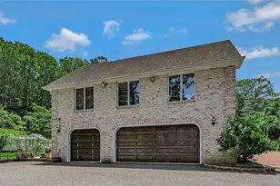 1537 Laurel Hollow Rd, Syosset, NY 11791 - Photo 37