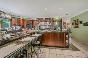 1537 Laurel Hollow Rd, Syosset, NY 11791 - Photo 15