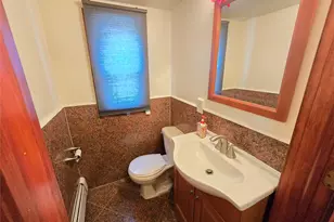 76-10 174th St, Fresh Meadows, NY 11366 - Photo 3