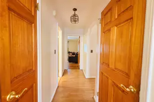 945 Swinton Ave, Bronx, NY 10465 - Photo 25