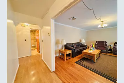 945 Swinton Avenue, Bronx, NY 10465 - Photo 5