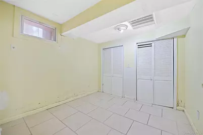 665 Nasby Place, Bayswater, NY 11691 - Photo 11