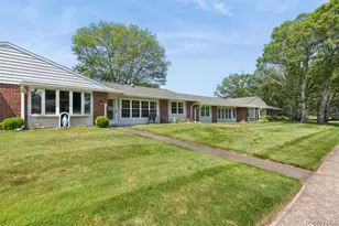 96 Enfield Ct, Ridge, NY 11961 - Photo 21