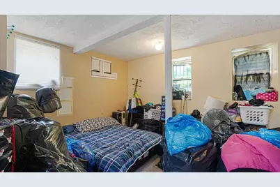 174 55 128th Avenue, Jamaica, NY 11434 - Photo 19