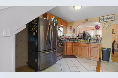 174 55 128th Avenue, Jamaica, NY 11434 - Photo 11