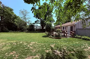 1016 Howells Rd, Bay Shore, NY 11706 - Photo 13