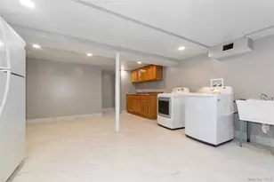 28 Brookdale Rd, Glen Cove, NY 11542 - Photo 29