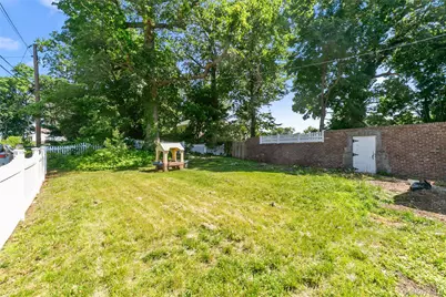 28 Brookdale Road, Glen Cove, NY 11542 - Photo 43