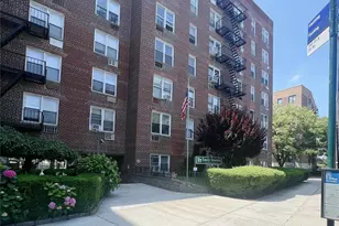 35-10 150th St, Flushing, NY 11354 - Photo 9