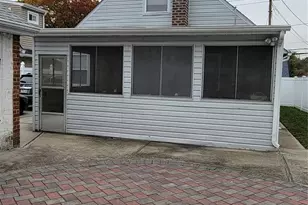 734 Dauntless Pkwy, Elmont, NY 11003 - Photo 29