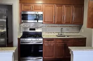 734 Dauntless Pkwy, Elmont, NY 11003 - Photo 9