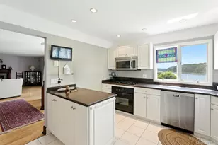 2005 Westview Dr, Mattituck, NY 11952 - Photo 21