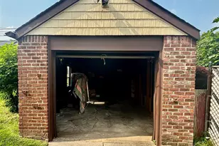 163-49 16th Ave, Whitestone, NY 11357 - Photo 17