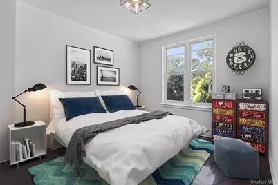 194-23 Station Road, Flushing, NY 11358 - Photo 5