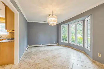 21 Tulipwood Drive, Commack, NY 11725 - Photo 7