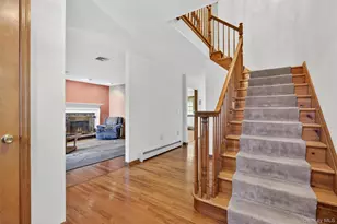 561 Toleman Rd, Rock Tavern, NY 12575 - Photo 5