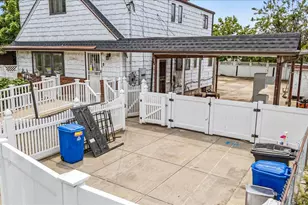 130-10 161st St, Jamaica, NY 11434 - Photo 3