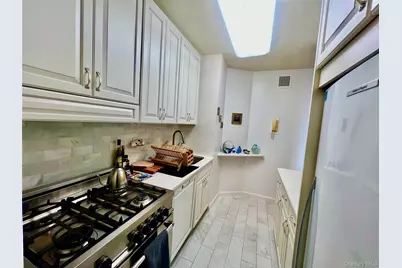 2621 Palisade Avenue #7K, Bronx, NY 10463 - Photo 5