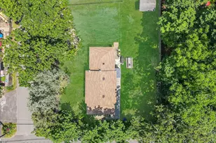 27 Dana Ave, Mastic, NY 11950 - Photo 9