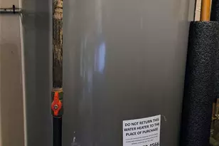 1056 E Arthur St, Uniondale, NY 11553 - Photo 17