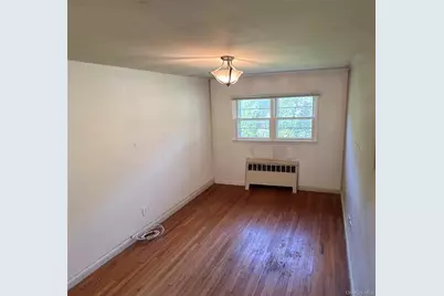 408 Ackerson Boulevard, Brightwaters, NY 11718 - Photo 9