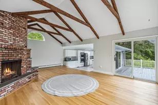 542 Montauk Hwy, Southampton, NY 11968 - Photo 7