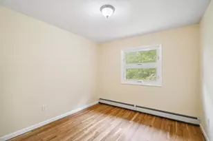 542 Montauk Hwy, Southampton, NY 11968 - Photo 13