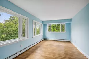 542 Montauk Hwy, Southampton, NY 11968 - Photo 9