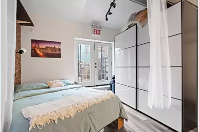 194 Bay Street, New York, NY 10301 - Photo 11